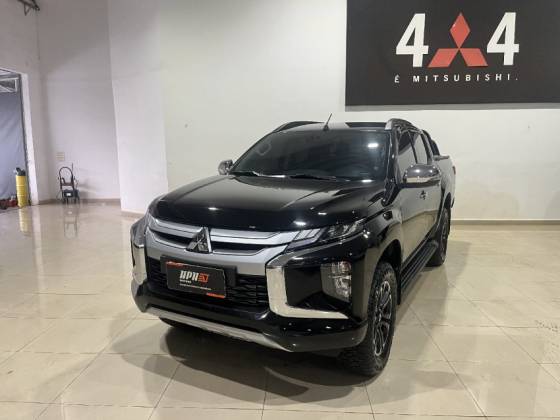 MITSUBISHI L200 TRITON 2.4 16V TURBO DIESEL SPORT HPE CD 4P 4X4 AUTOMÁTICO